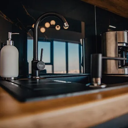 Jbhotels Premium Hanza Tower 4* شتشيتسين