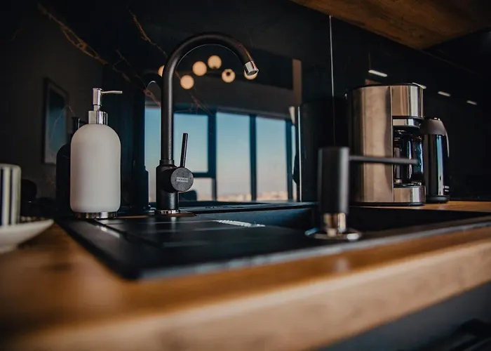 Jbhotels Premium Hanza Tower 4* Щецин